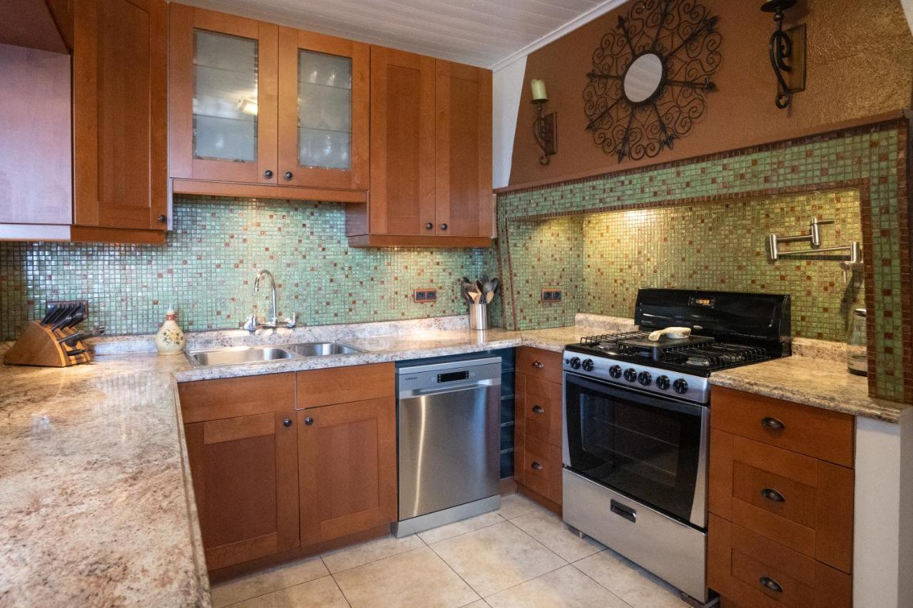 Quinta Pereirinha Farm - A Private 3 Bedroom Vacation Home, Close To Hiking W Ocean Views - Pico Island, Azores Sao Roque do Pico Luaran gambar